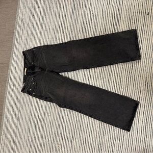 Black Levi’s low loose jeans size 27